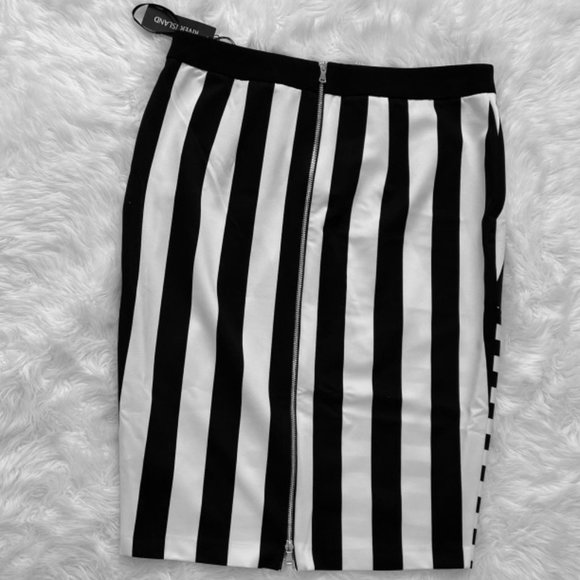 River Island 3 Direction Black & White stripe pencil skirt UK SIZE18 = US 14/16 - Picture 5 of 6